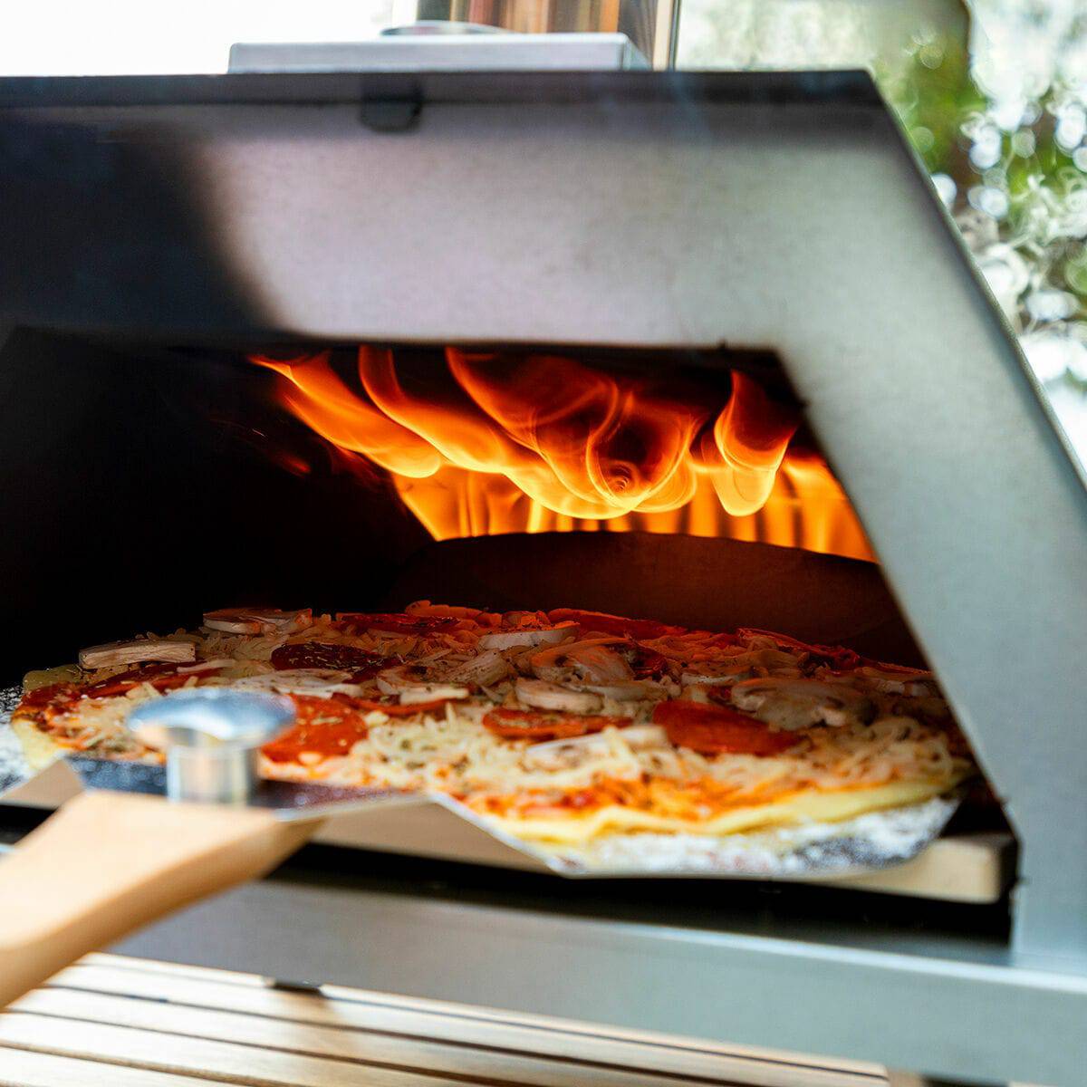 InnovaGoods Pellet Pizza Oven with Complete Accessories – Perfect Your Pizza Experience! - The Stove Depot IE