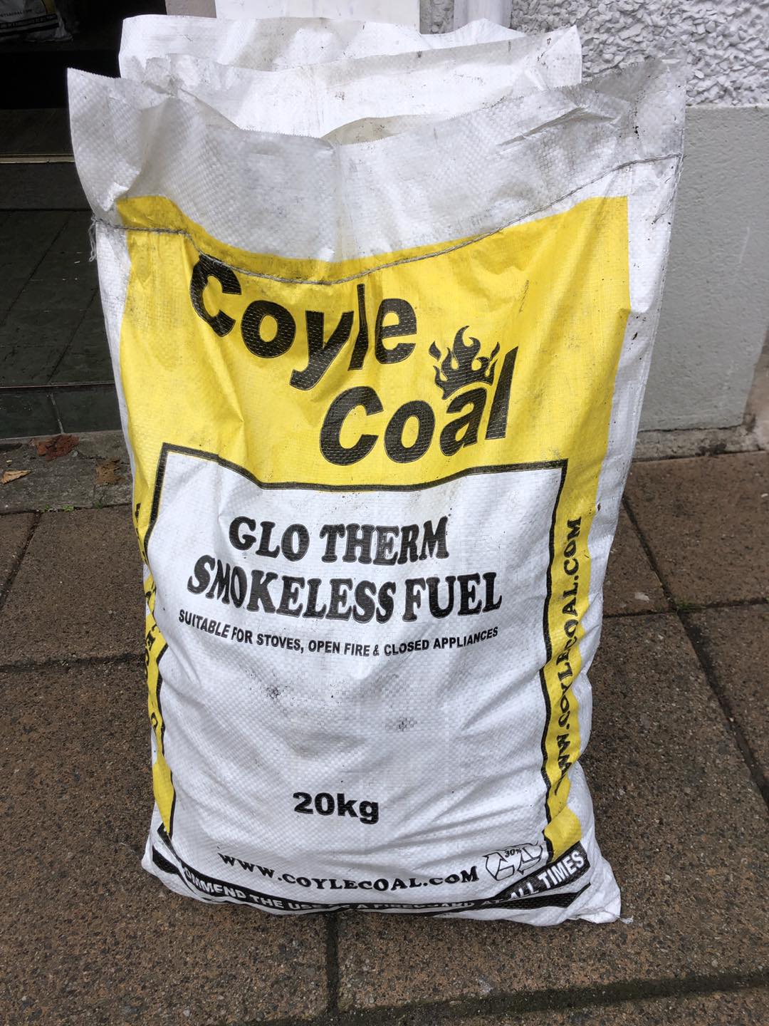 1 Tonne of Glo Therm Smokeless Coal 50 x 20kg Bags